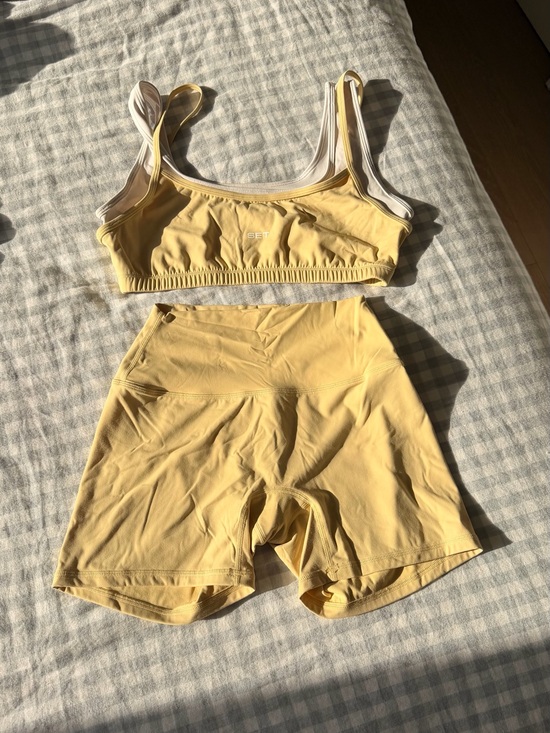 SET Active Pants - SET Active Yellow Seamless Scoop Sports Bra & High-Waist Bike Shorts